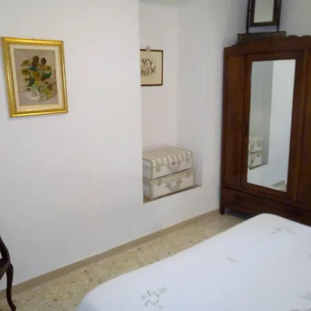 2 Bedrooms At Lucoli *